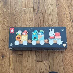 Janod Wooden Animal Train Set - Multicolor